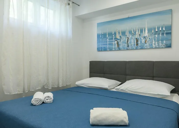 Eva * Trogir