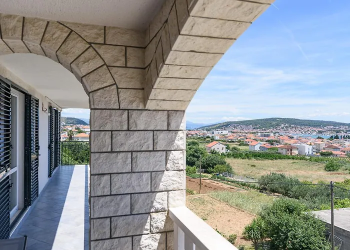 Eva * Trogir