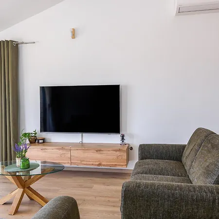 Eva Apartment *